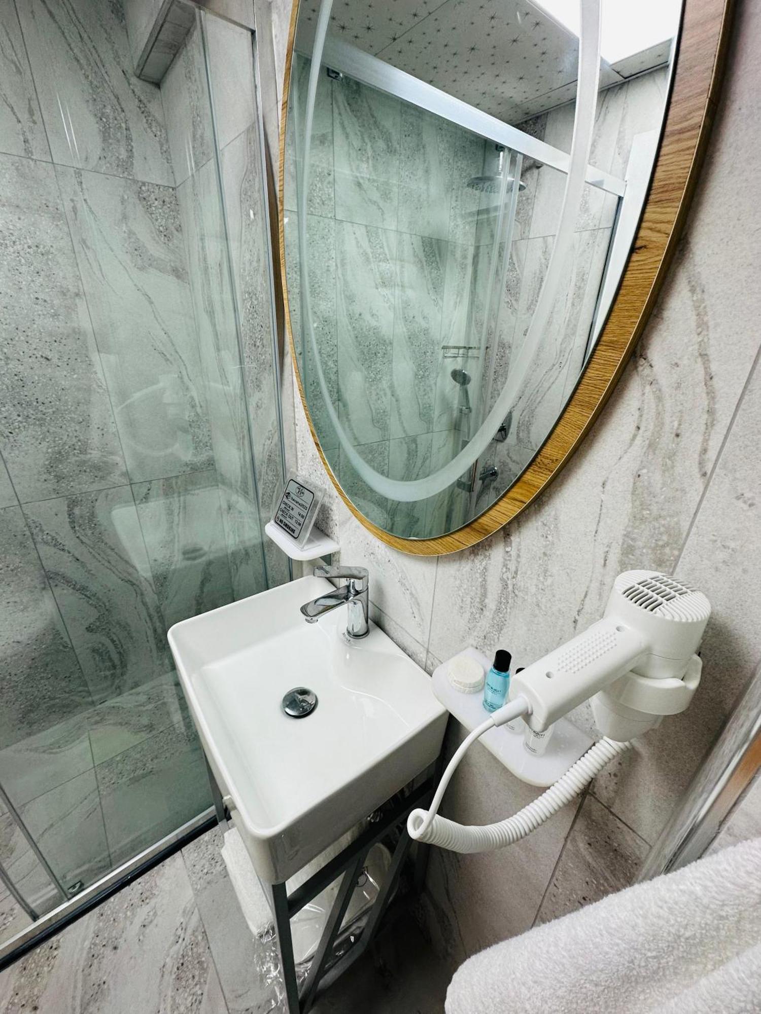 Taksim Havana Hotel Suites イスタンブール エクステリア 写真